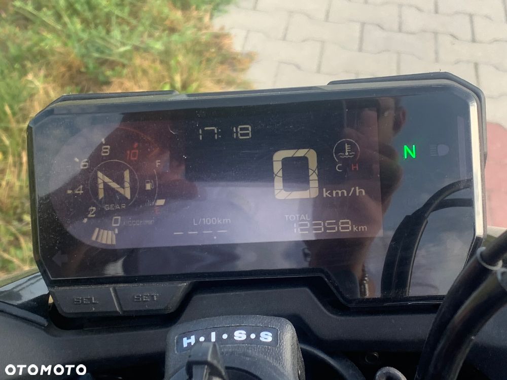 Honda CB - 8