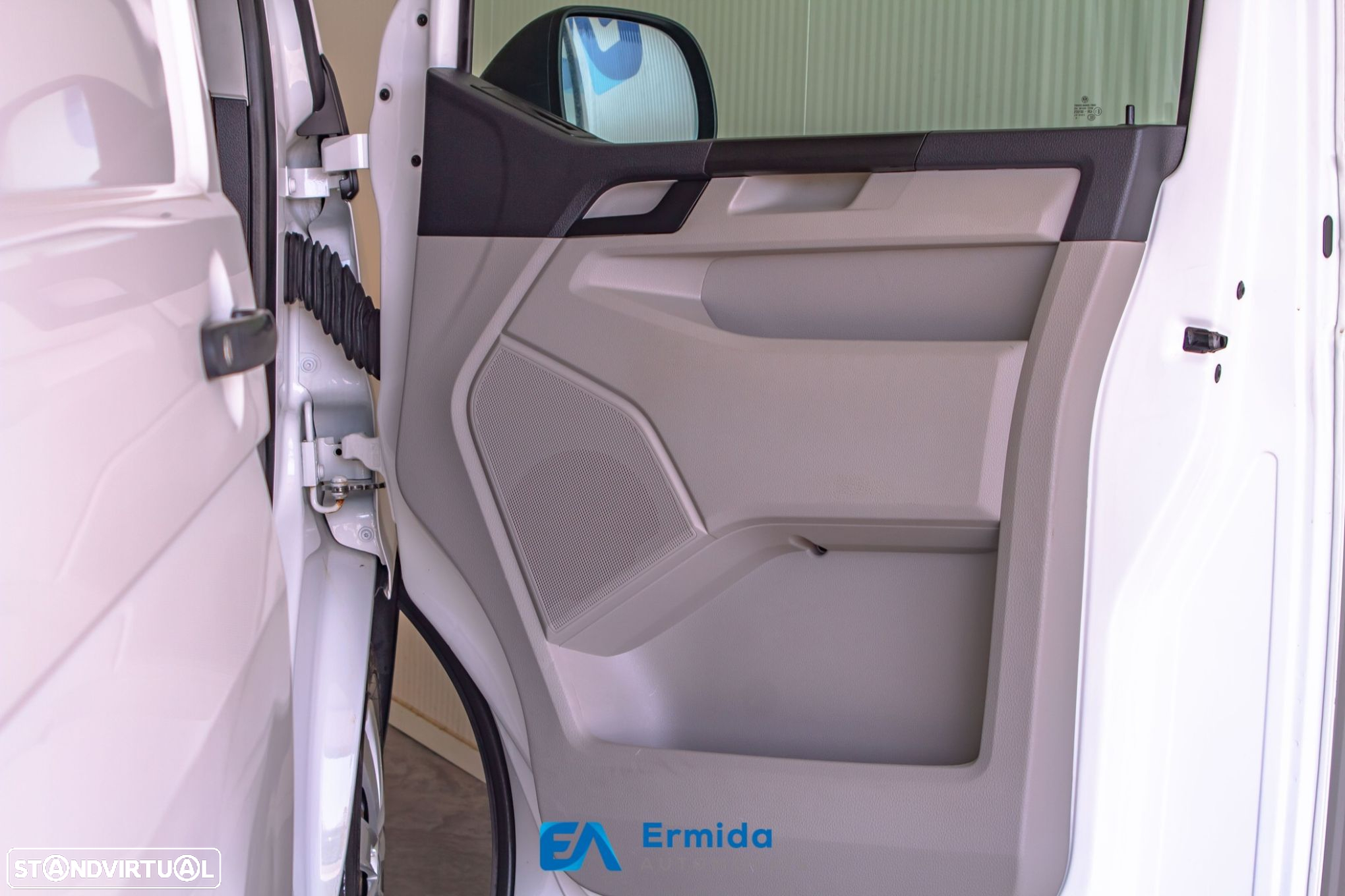VW Transporter 2.0 TDi 102 Extra AC BlueMotion - 30