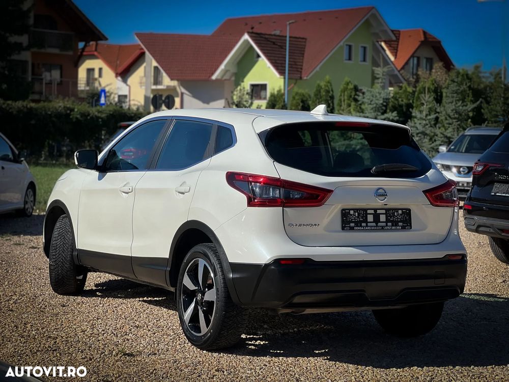 Nissan Qashqai 1.3 DIG-T DCT N-TEC - 3