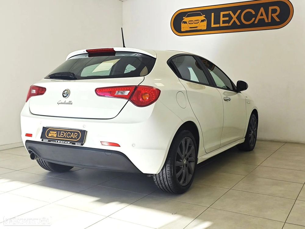 Alfa Romeo Giulietta - 24