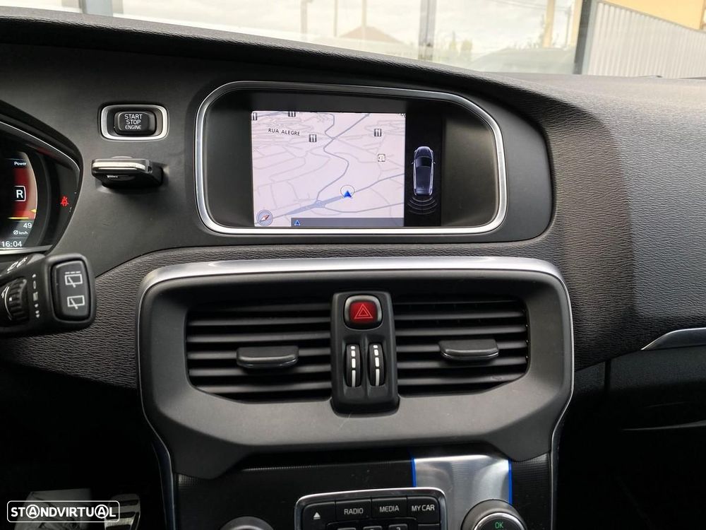 Volvo V40 1.6 D2 R-Design - 23