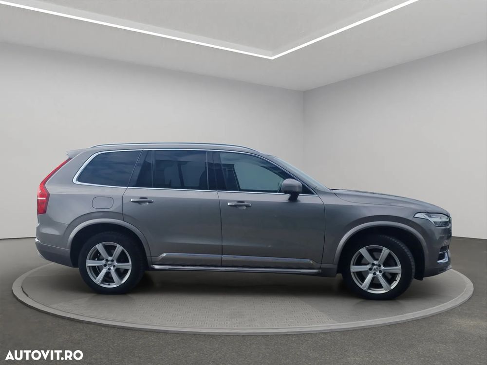 Volvo XC 90 - 7