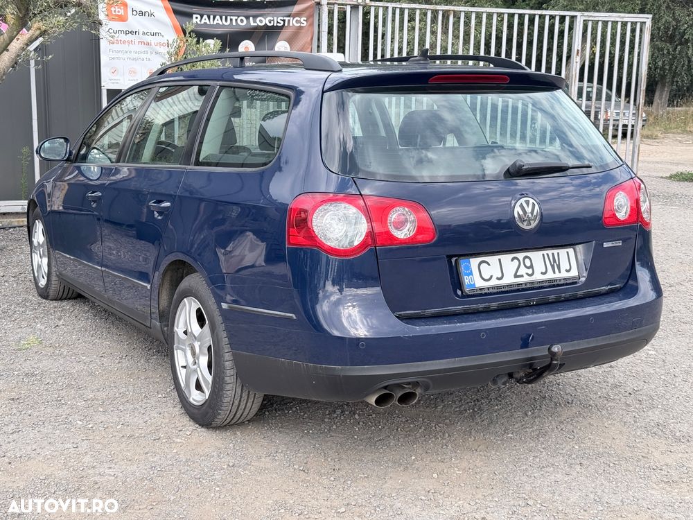 Volkswagen Passat - 4