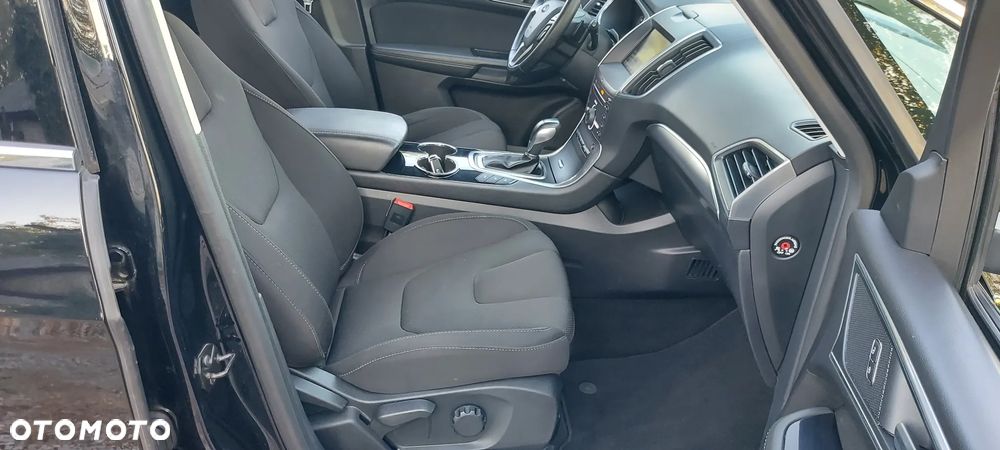 Ford S-Max - 35