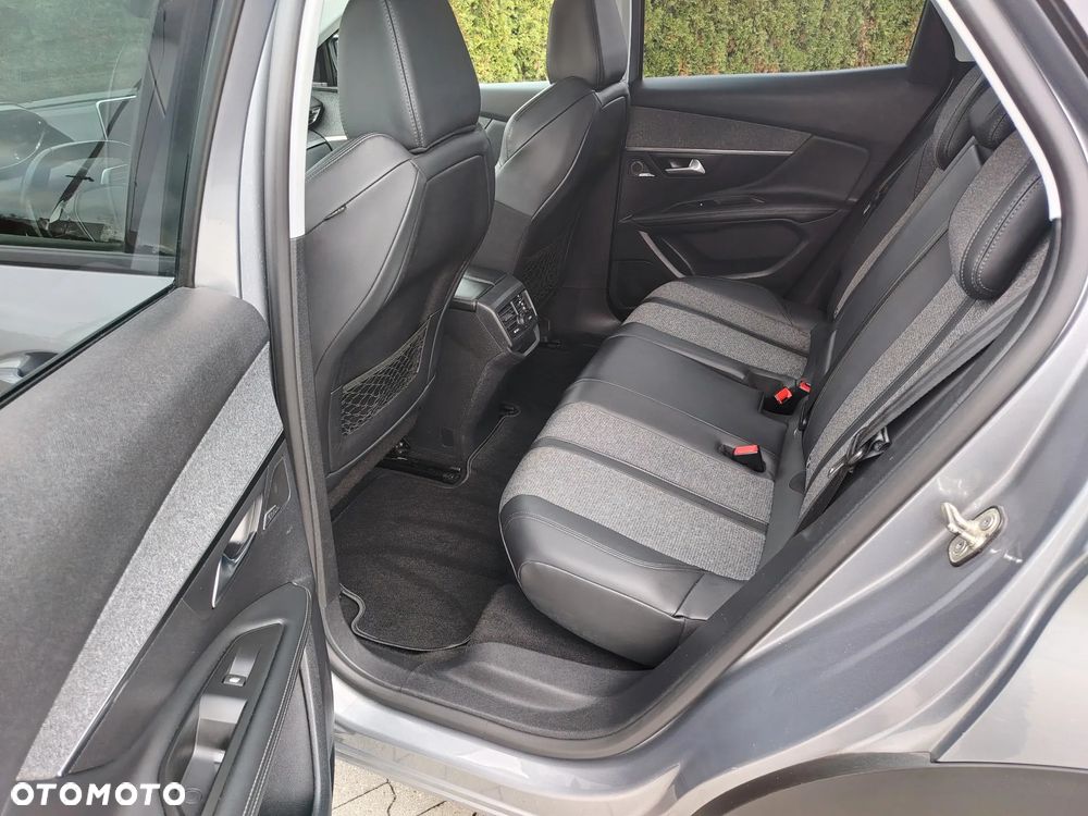 Peugeot 3008 1.2 PureTech GT Pack S&S EAT8 - 25