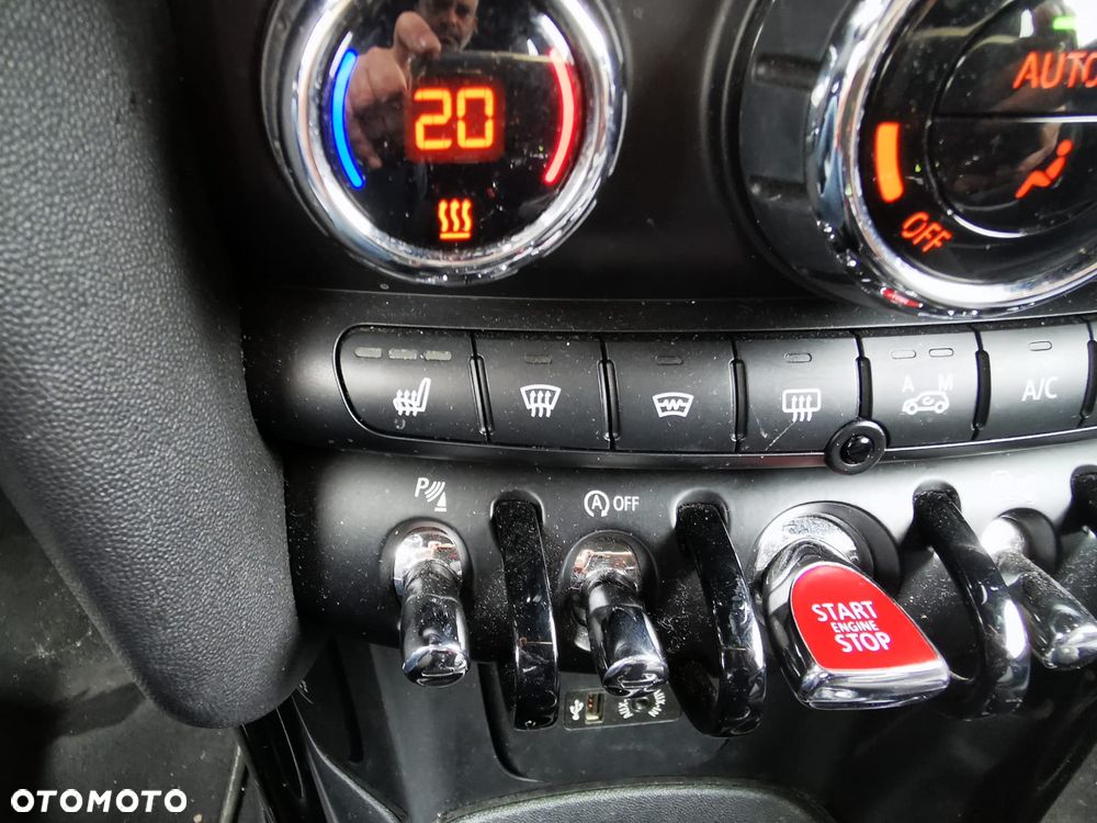 MINI Cooper Standard - 29