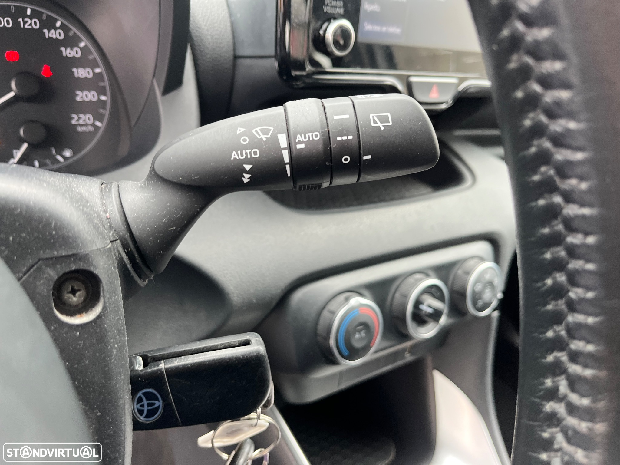 Toyota Yaris 1.0 VVT-i Comfort - 24