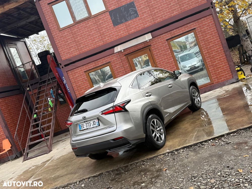 Lexus Seria NX ver-300h - 36