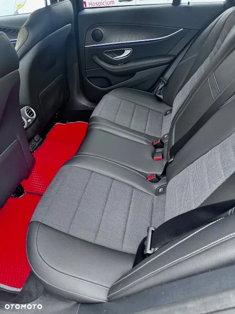 Mercedes-Benz Klasa E 220 d Exclusive - 2