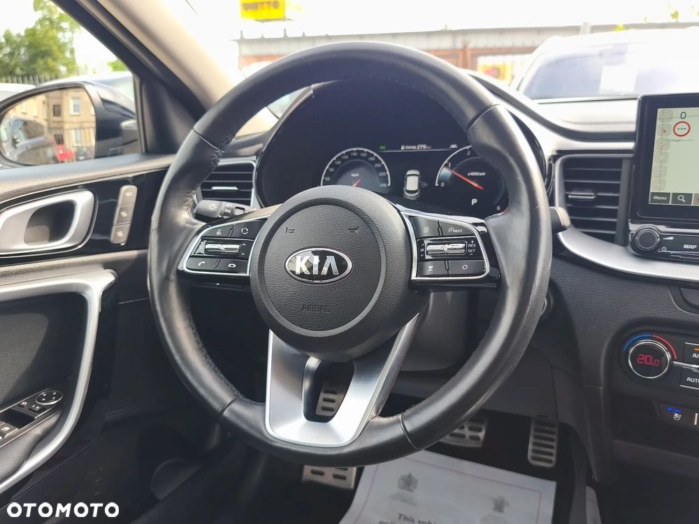 Kia XCeed 1.6 CRDi DCT7 PLATINUM EDITION - 21