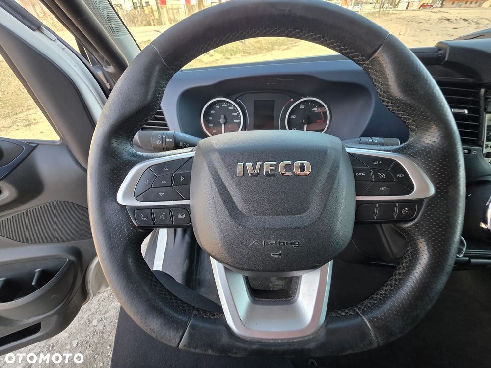 Iveco Daily 35c-18 Hi-Matic Skrzynia Plandeka 3.90 M ! Idealny Stan ! Klima ! Z Włoch  ! Bez Korozji  ! - 19