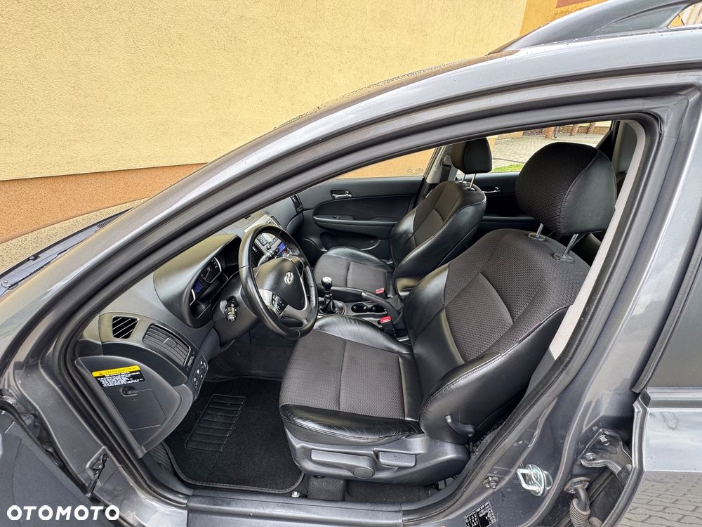 Hyundai i30 1.6 Premium - 6