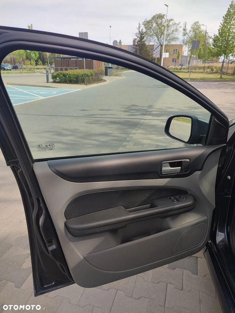 Ford Focus - 18