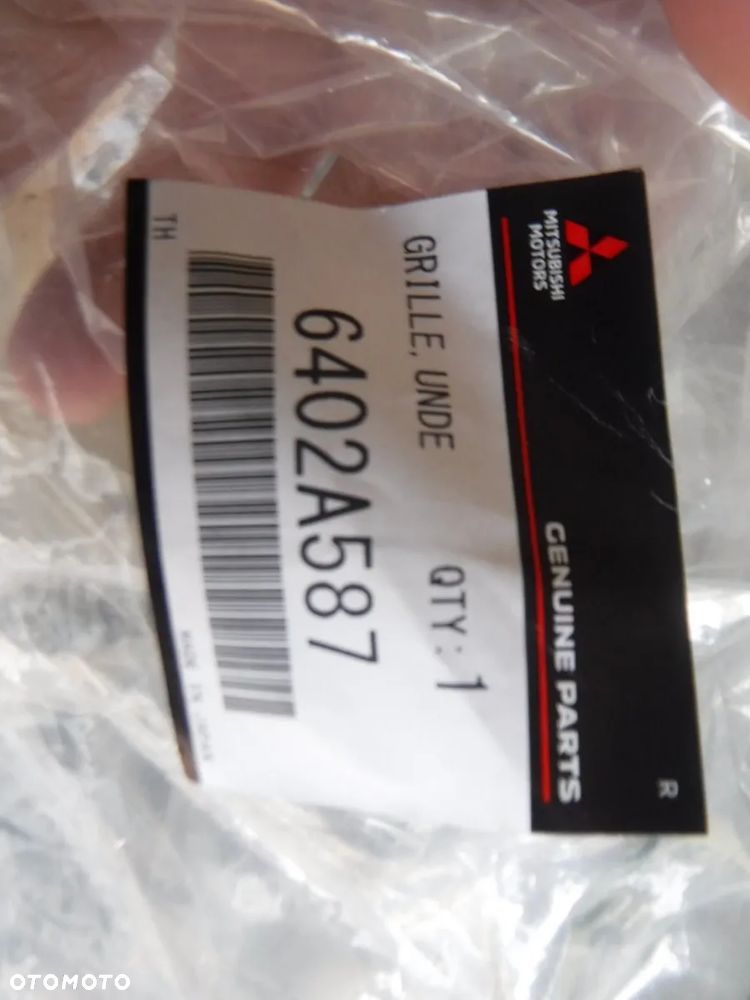 mitsubishi eclipse  kratka zderzaka nowa oryginał przód przednia - 2