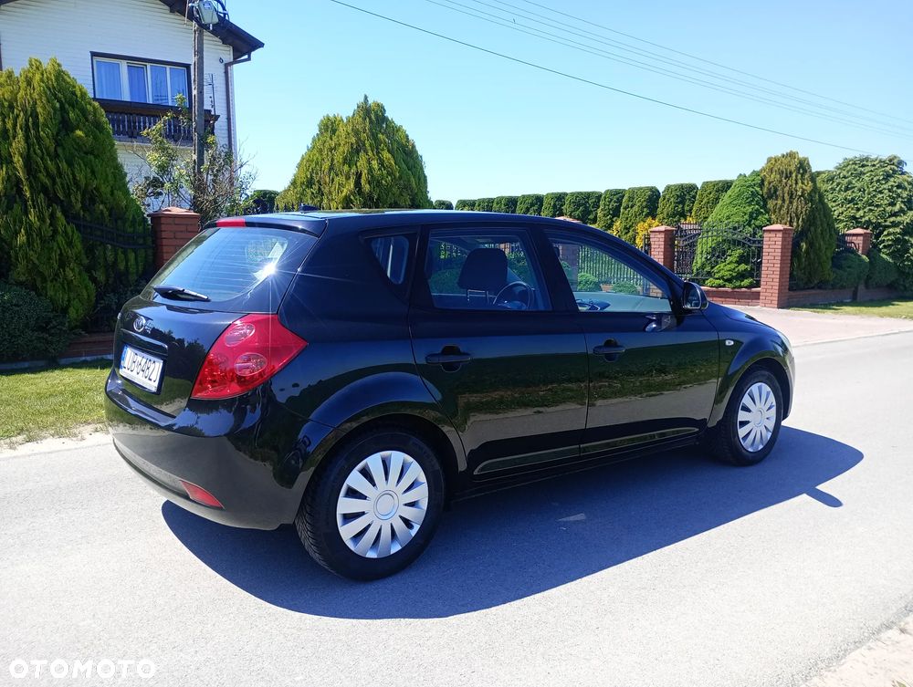 Kia Ceed 1.4 CVVT Attract - 18