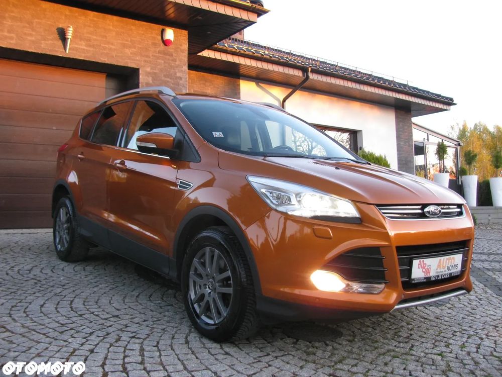 Ford Kuga 2.0 TDCi 2x4 Titanium - 1