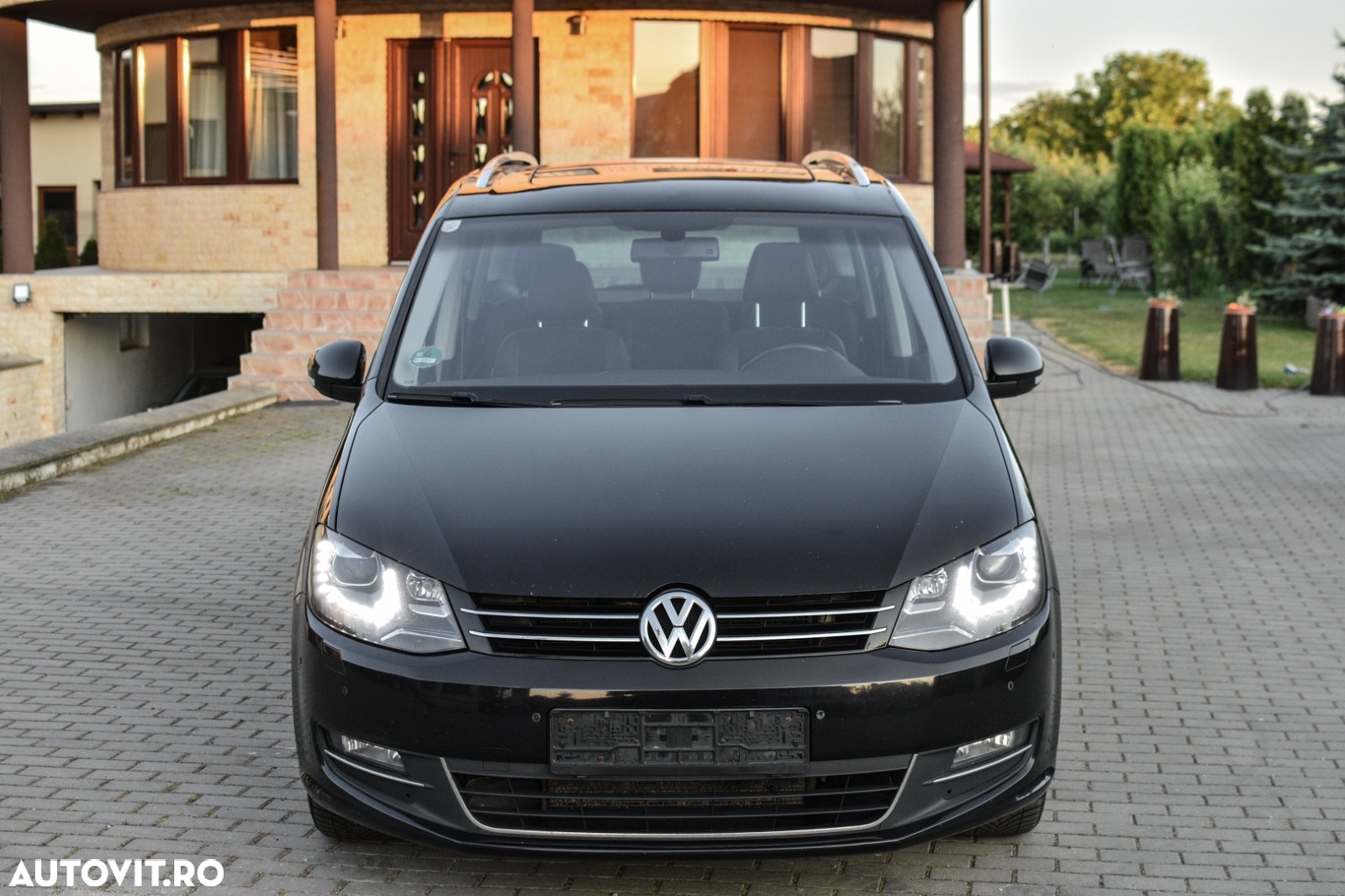 Volkswagen Sharan 2.0 TDI 4MOTION BlueMotion Technology Highline - 20