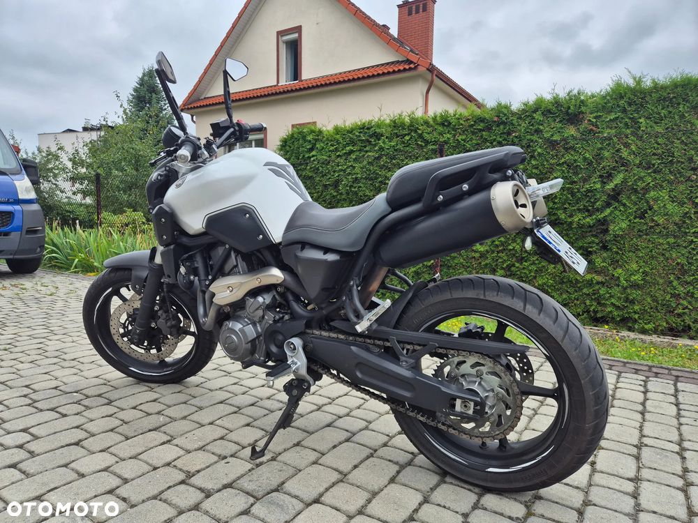 Yamaha MT - 5