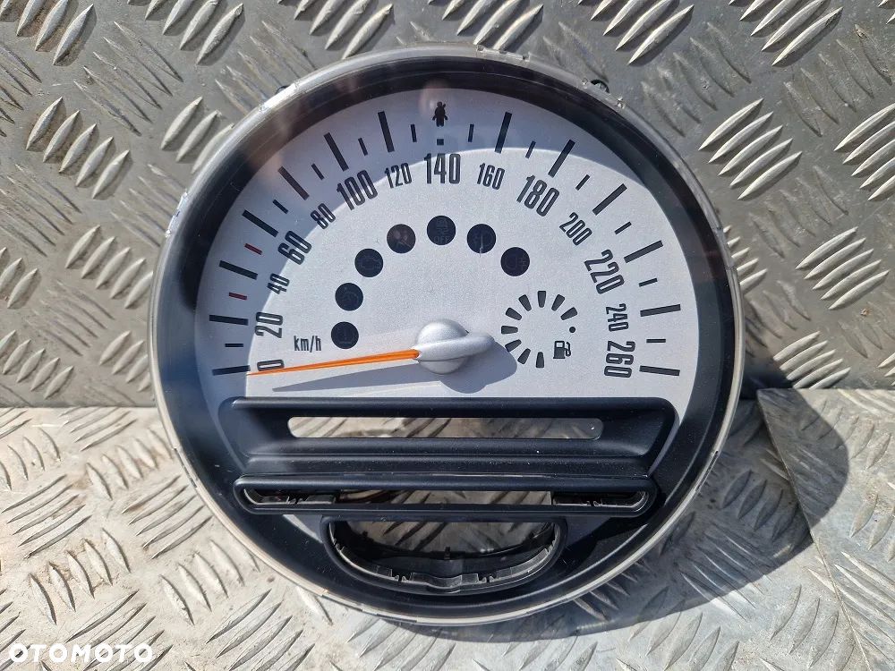 MINI ONE COOPER R55 R56 R57 R59 R60 R61 LCI LIFT 1.6B LICZNIK ZEGARY 9232427 INNE CZĘŚCI cd radio 3457152 obrotomierz 9306253 - 2