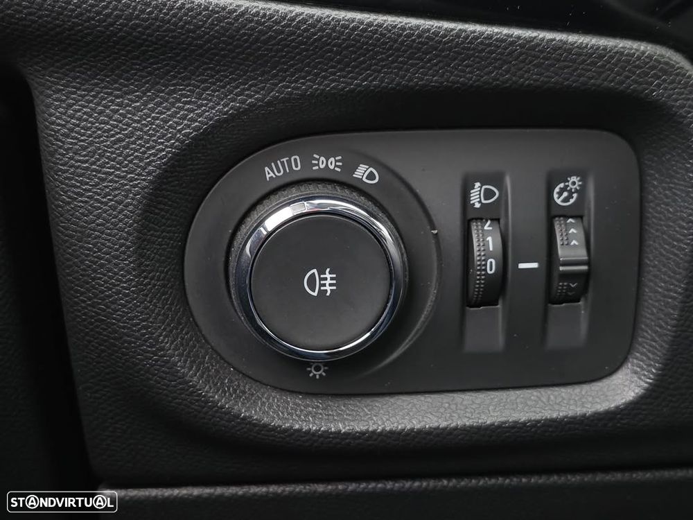 Opel Corsa 1.5 D Edition - 9