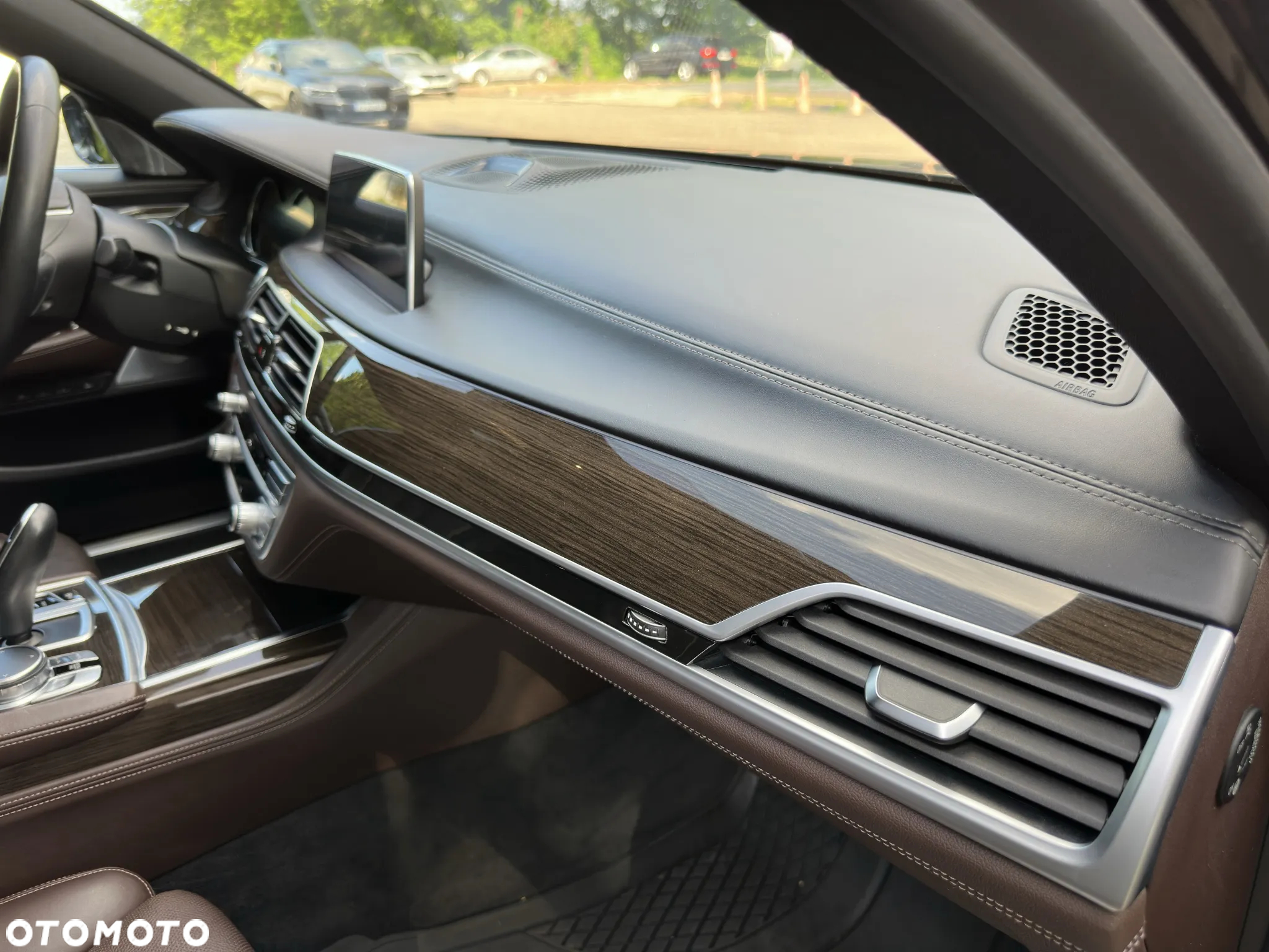 BMW Seria 7 740Le xDrive iPerformance - 17