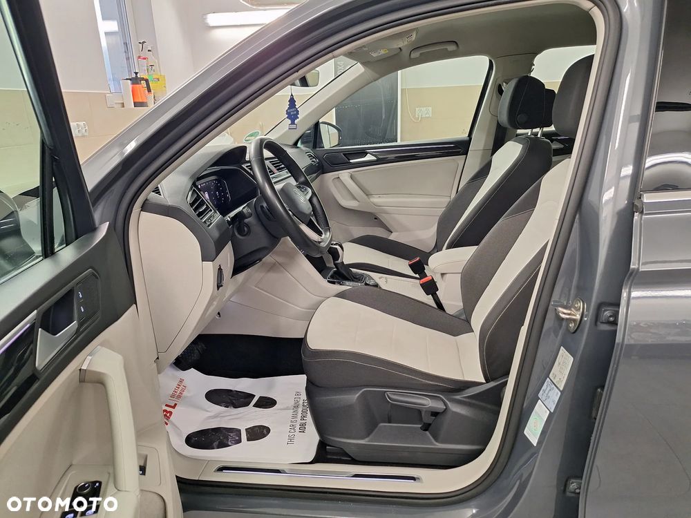 Volkswagen Tiguan 2.0 TDI SCR 4MotION DSG Elegance - 19