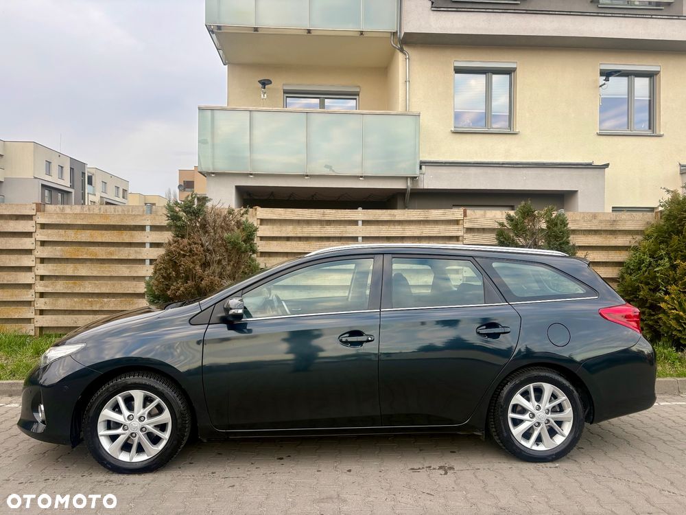 Toyota Auris 1.6 Valvematic Life Plus - 3