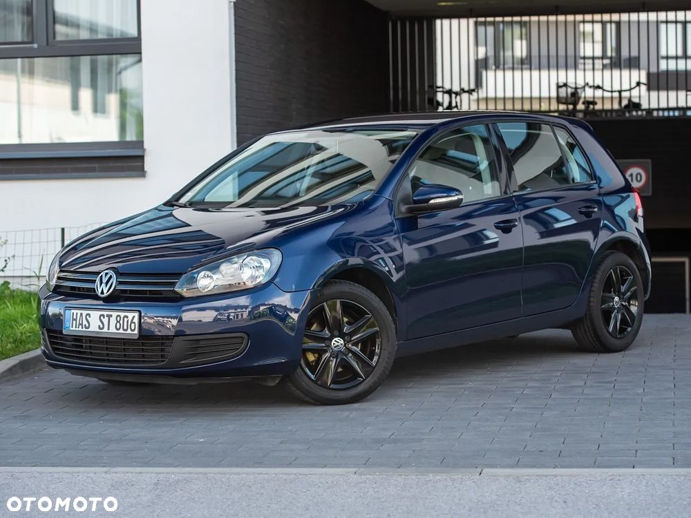 Volkswagen Golf - 6