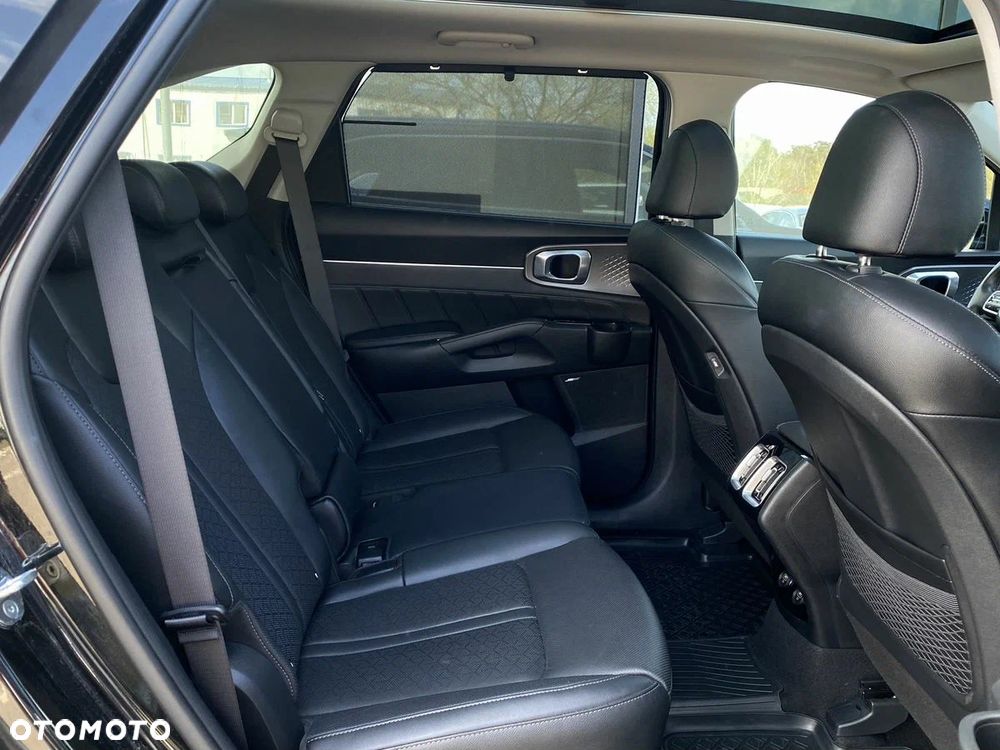 Kia Sorento - 25