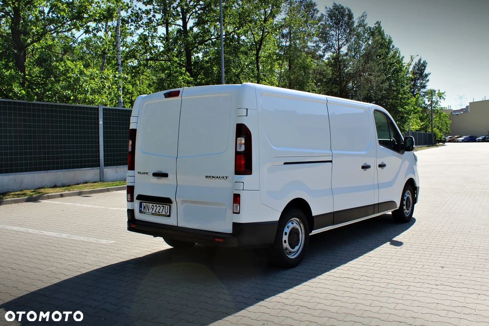 Renault Trafic L2H1 Long - 8