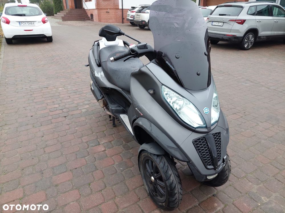 Piaggio MP-3 - 10