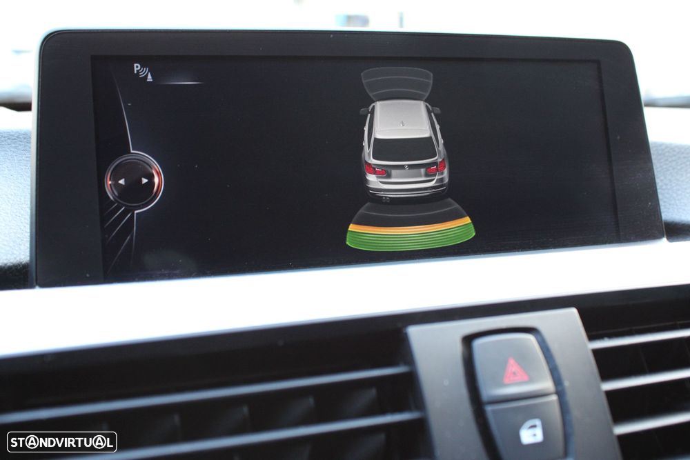 BMW 320 d Pack M - 17