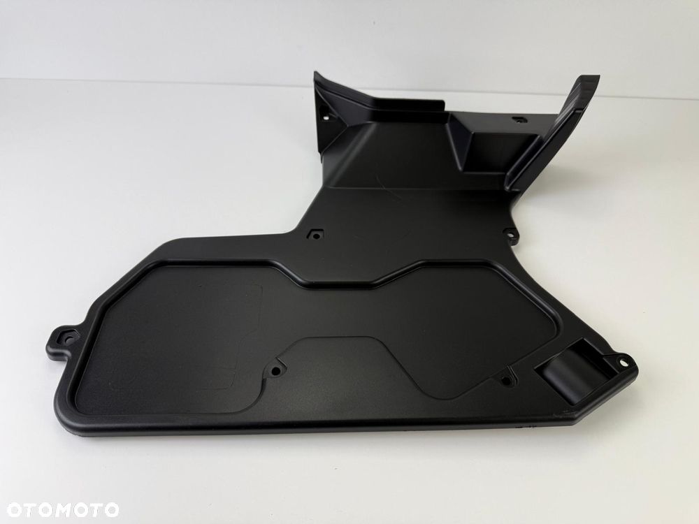 Wykończenie przedniego panelu Can-Am Defender HD10 2022+ - 11