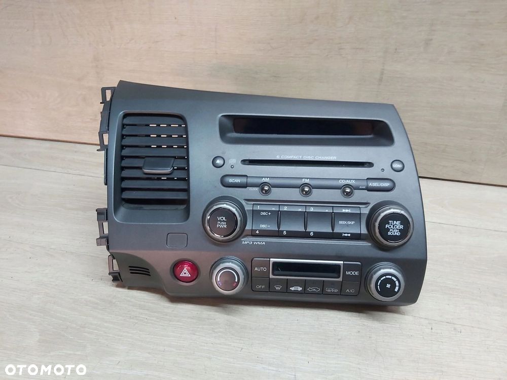 Honda Civic VIII Radio CD oryginał SEDAN 39100-SNA-P610 - 1