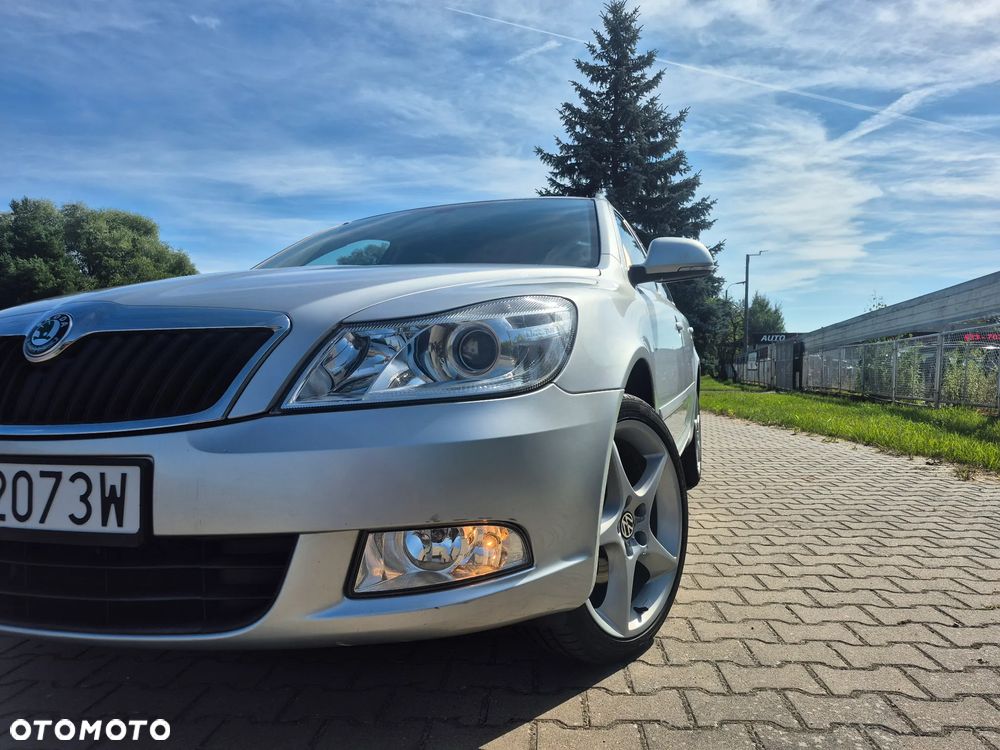 Skoda Octavia 2.0 TDI DPF Ambiente - 3