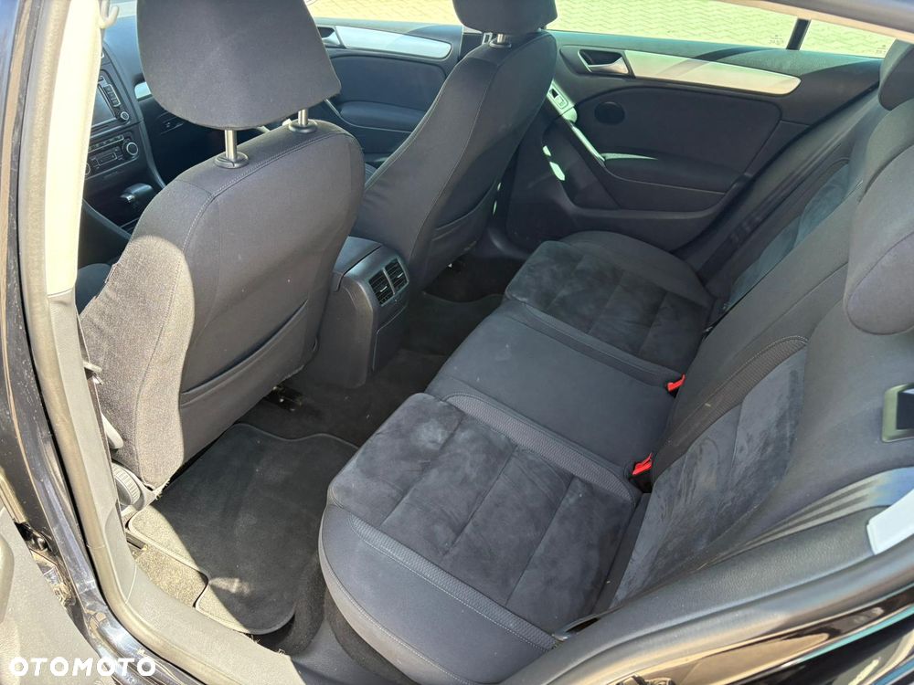 Volkswagen Golf 2.0 TDI DPF DSG Highline - 14