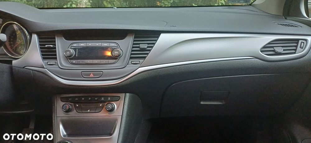 Opel Astra 1.4 Essentia - 12