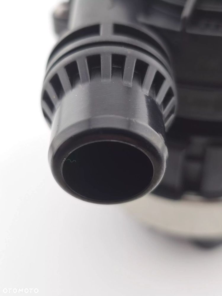 NOWA ORYGINALNA POMPKA POMPA WODY MERCEDES W206 A0005002001 - 4