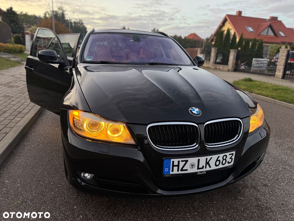 BMW Seria 3 320d Touring Sport-Aut Luxury Line - 29