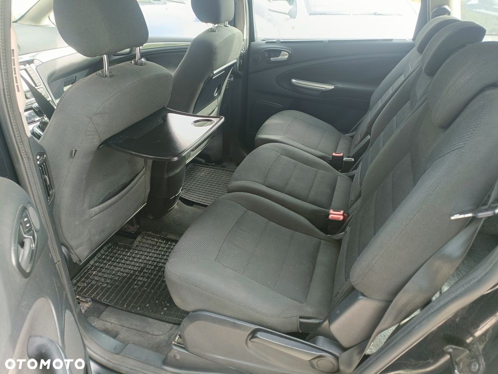 Ford S-Max - 8