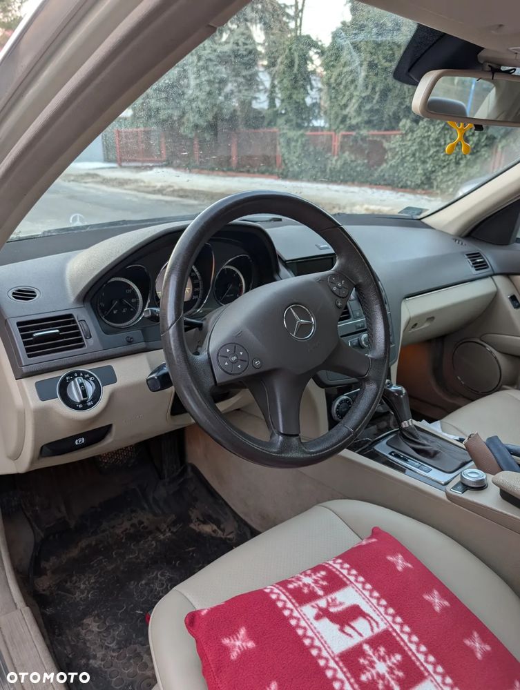 Mercedes-Benz Klasa C 220 CDI DPF Automatik BlueEFFICIENCY Avantgarde - 5