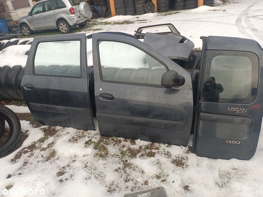 Drzwi prawe tył tylne skrzydło Dacia Logan MCV - 1