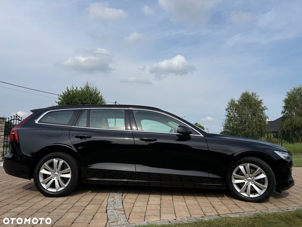 Volvo V60 B3 B Momentum Core - 4