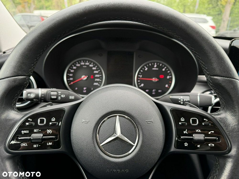 Mercedes-Benz Klasa C 220 d 9G-TRONIC - 23