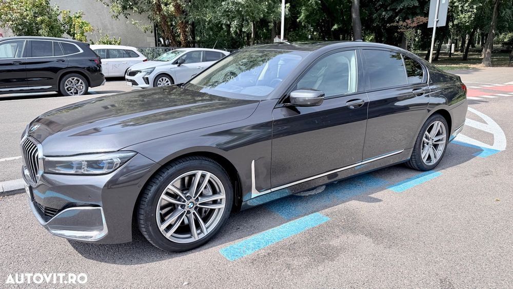 BMW Seria 7 740d xDrive MHEV - 2