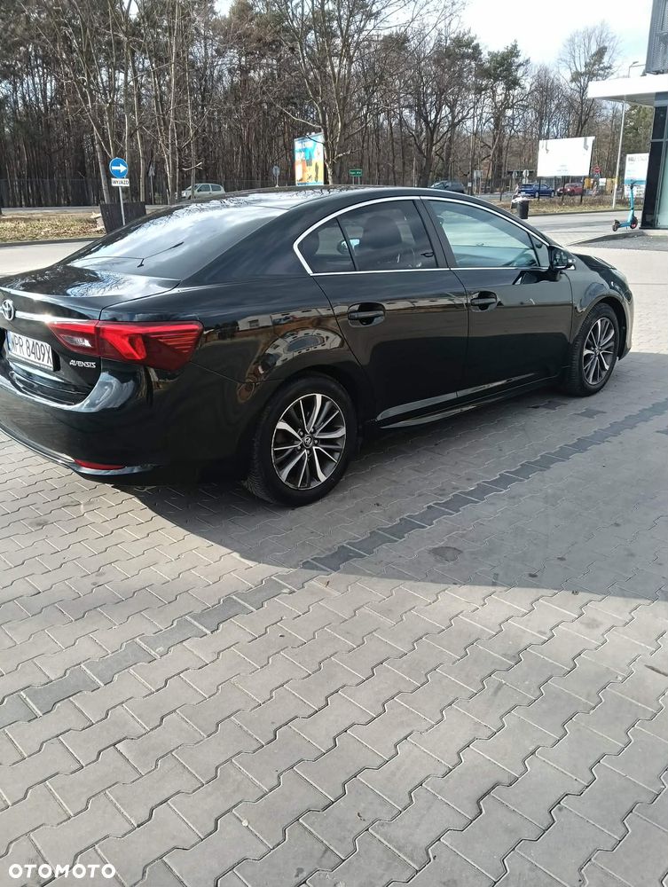 Toyota Avensis 2.0 Prestige MS - 18