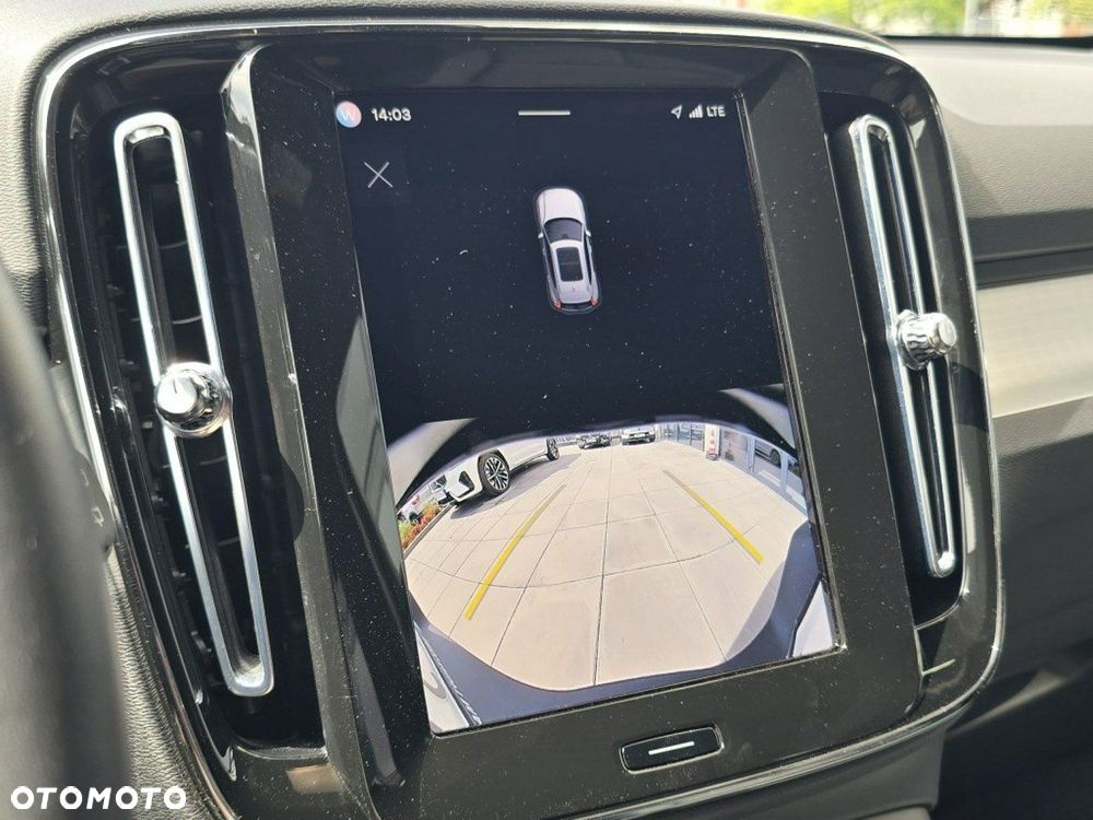 Volvo XC 40 B3 B DKG Plus Black Edition - 18
