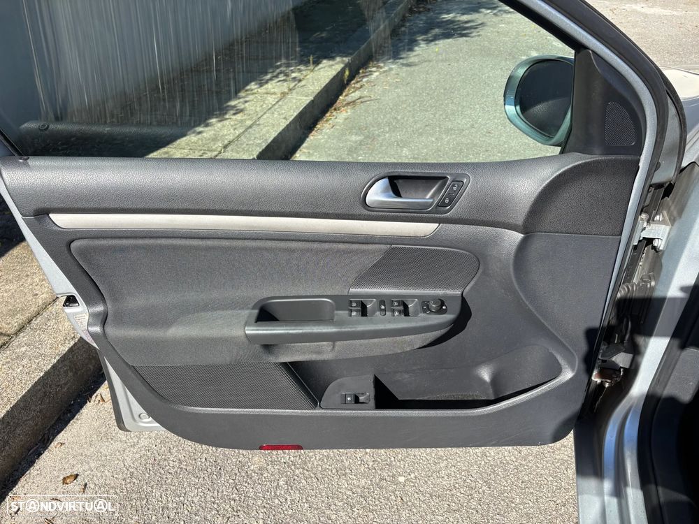 VW Golf 1.9 TDi 6V Confortline - 9