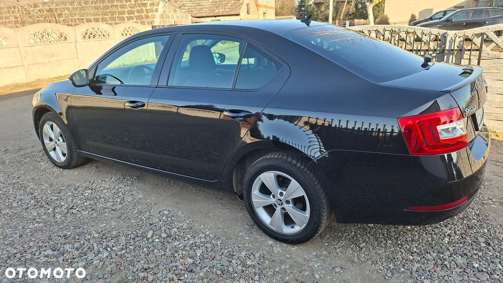 Skoda Octavia 1.5 TSI ACT DSG Style - 6