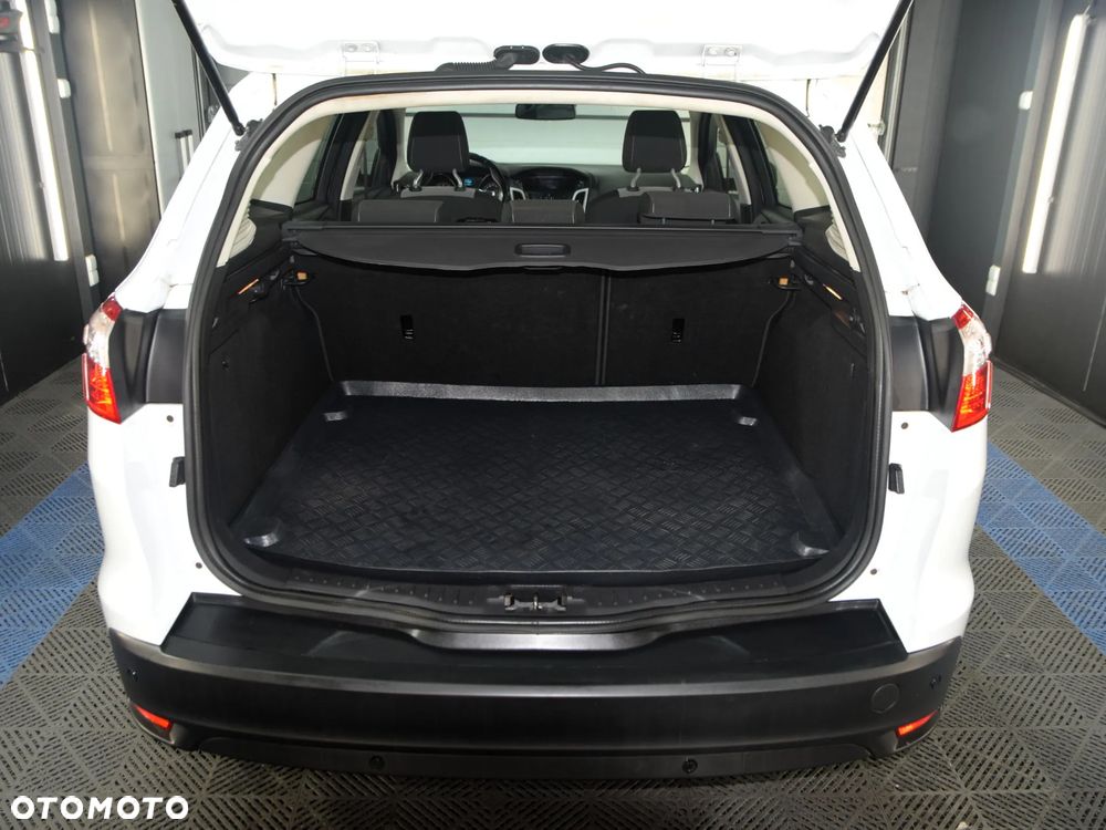 Ford Focus - 8